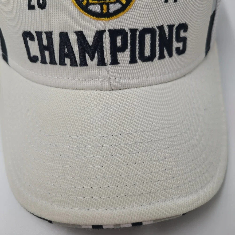 Boston Bruins Hat Fitted One Size Mesh Reebok White 2011 Stanley Cup Champions
